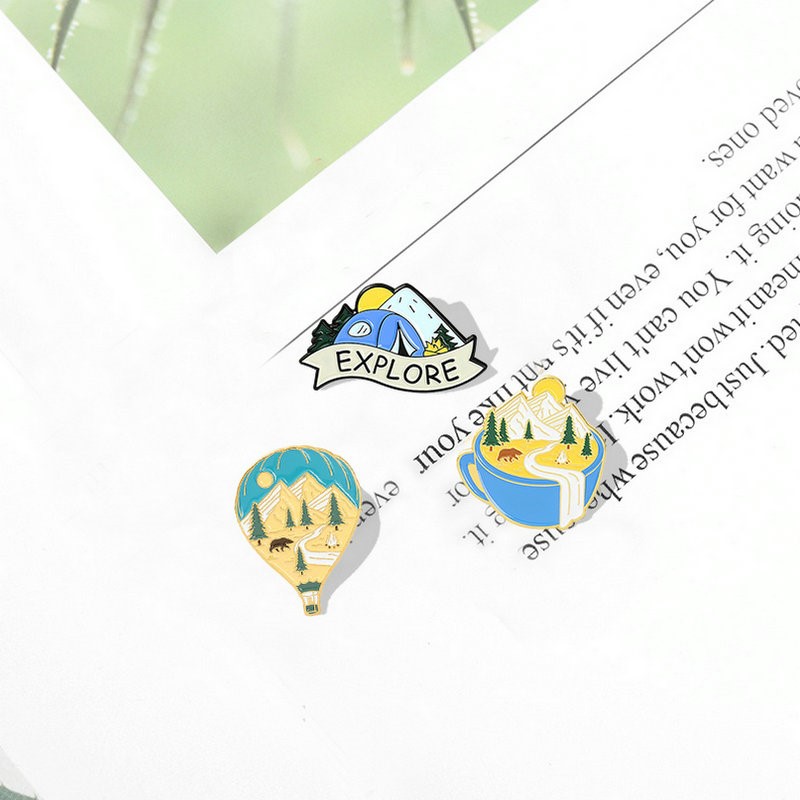キャンプアドベンチャーエナメルピンカスタムアウトドア探索ナチ - Outdoor Adventure With Kids のレビューと価格
